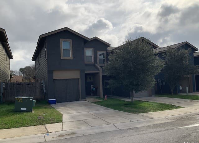 rental at 6642 Mia Way in San Antonio, TX — photo 1