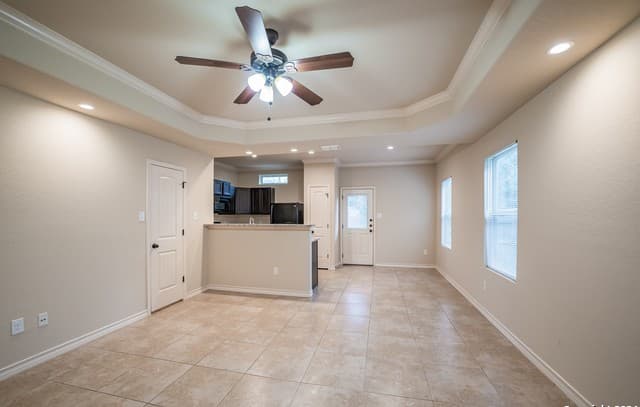 rental at 6642 Mia Way in San Antonio, TX — photo 4