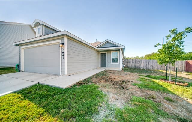 3-bedroom rental at 7062 Dominic in San Antonio, TX — photo 1