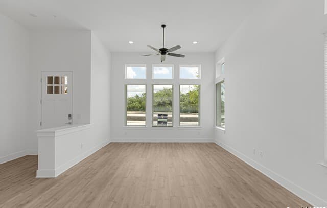 3-bedroom rental at 10027 University Way Unit 7 in San Antonio, TX — photo 5