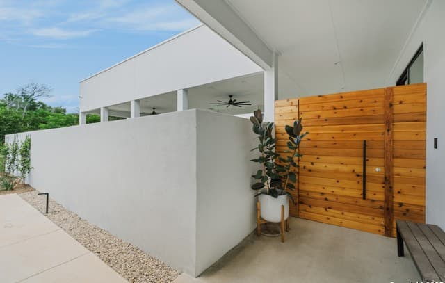4-bedroom rental at 8218 Country Lane Court in San Antonio, TX — photo 5