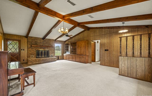 3-bedroom rental at 8218 N Us Hwy 87 in Fredericksburg, TX — photo 4