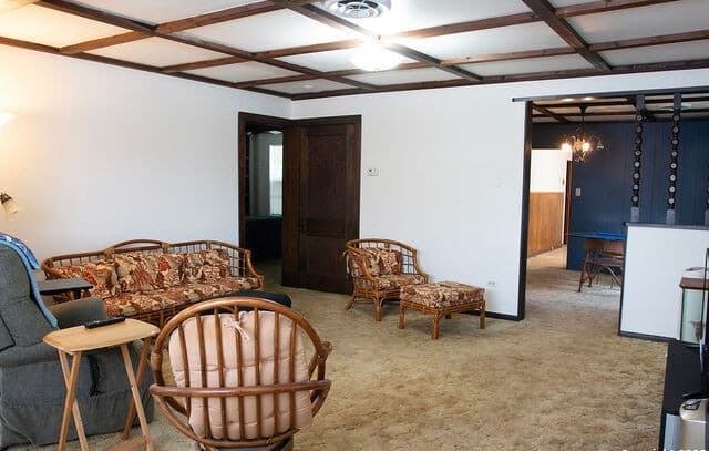4-bedroom rental at 3438 Weir in San Antonio, TX — photo 5