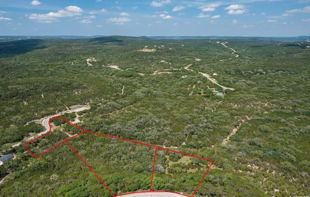 rental at LOT 387 Pr 1742 in Mico, TX — photo 1