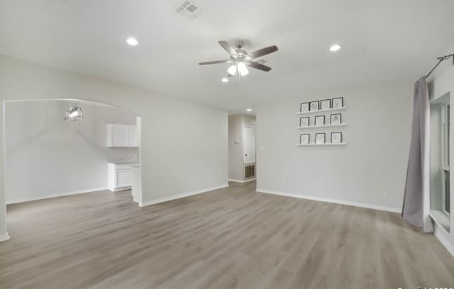 Home for sale at 422 Regal View Dr in San Antonio, TX — photo 4