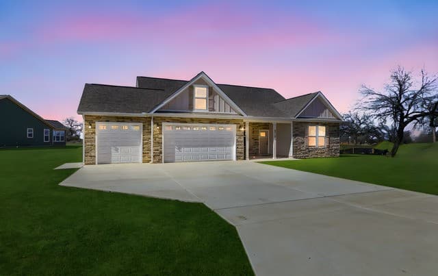 3-bedroom rental at 21127 Prairie Rose in San Antonio, TX — photo 1