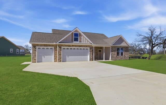 3-bedroom rental at 21127 Prairie Rose in San Antonio, TX — photo 2