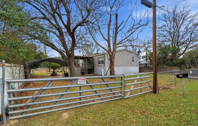 2-bedroom rental at TBD Branding Iron in Bandera, TX — photo 4