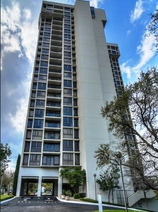 2-bedroom rental at 7701 E Wurzbach Rd Unit 1205 in San Antonio, TX — photo 4
