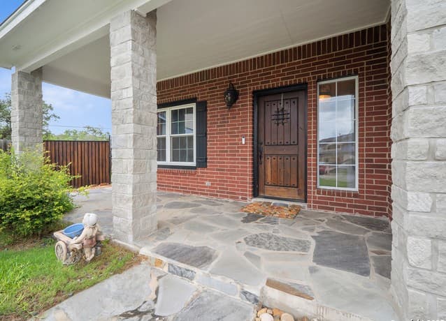4-bedroom rental at 4443 Canary Bnd in San Antonio, TX — photo 5