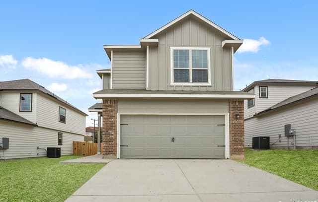 3-bedroom rental at 9307 Graze Land Drive in San Antonio, TX — photo 1