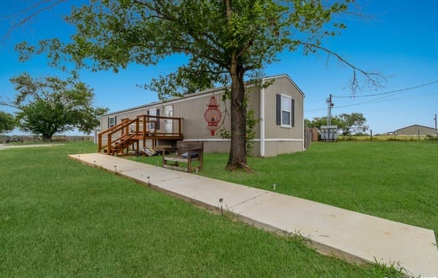 rental at 7380 Pittman in Adkins, TX — photo 1