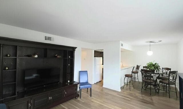 2-bedroom rental at 8702 Village Dr Unit 143 in San Antonio, TX — photo 2