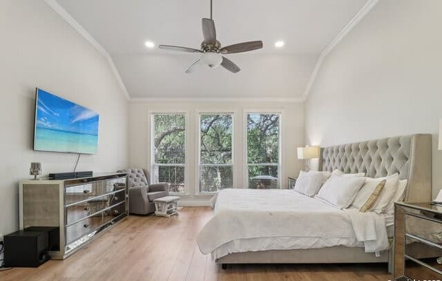 5-bedroom rental at 1321 Barton Creek in San Antonio, TX — photo 4