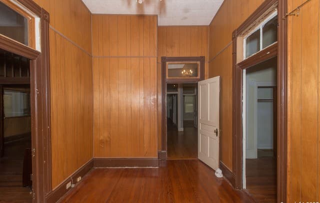 4-bedroom rental at 218 Cedar in San Antonio, TX — photo 2