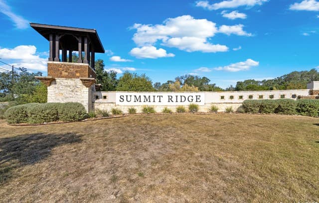 rental at 317 Cr RD 273 in Mico, TX — photo 1