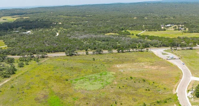 rental at 813 Old 32 Crossing in Blanco, TX — photo 5