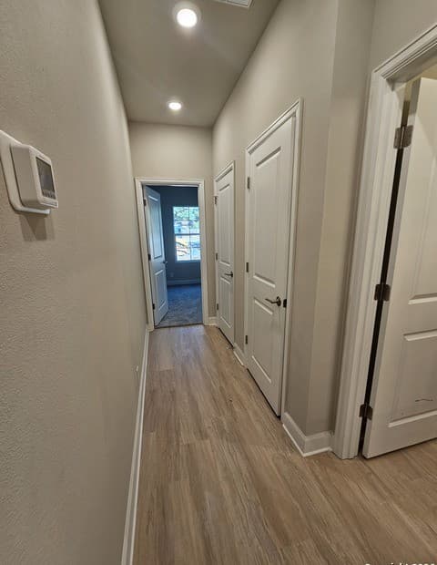 4-bedroom rental at 628 Winding River in Spring Branch, TX — photo 2