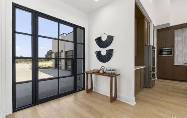 4-bedroom rental at 9847 Midsomer Pl in San Antonio, TX — photo 3