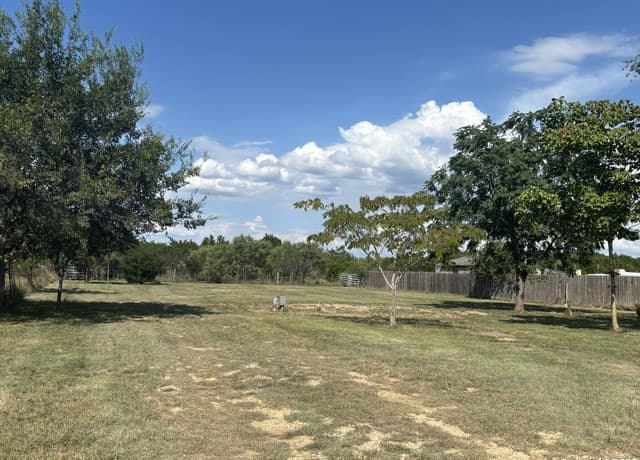 Home for sale at 707 Mountain View in Bandera, TX — photo 3