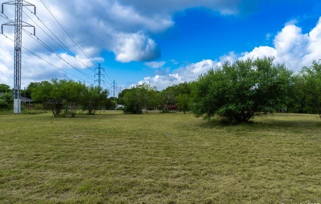 rental at TBD Groff Ave in San Antonio, TX — photo 5