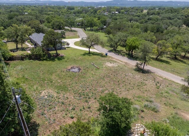 Home for sale at 314 Cherokee Dr in Bandera, TX — photo 4