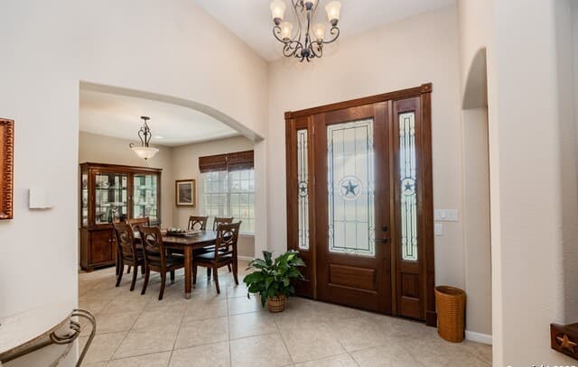 4-bedroom rental at 233 N Fork in Bandera, TX — photo 4
