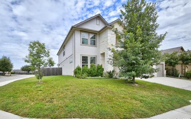 4-bedroom rental at 8103 Lovela Bend in San Antonio, TX — photo 1
