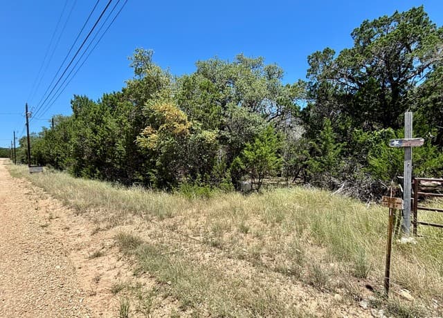 rental at LOT 36-37 Wyatt Earp in Bandera, TX — photo 5