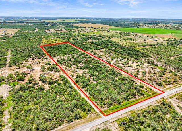 rental at 0 Pr Riley in Poteet, TX — photo 1