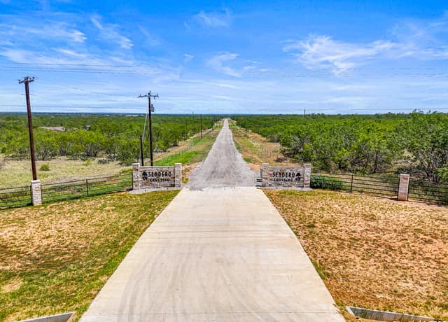 rental at 0 Pr Riley in Poteet, TX — photo 2