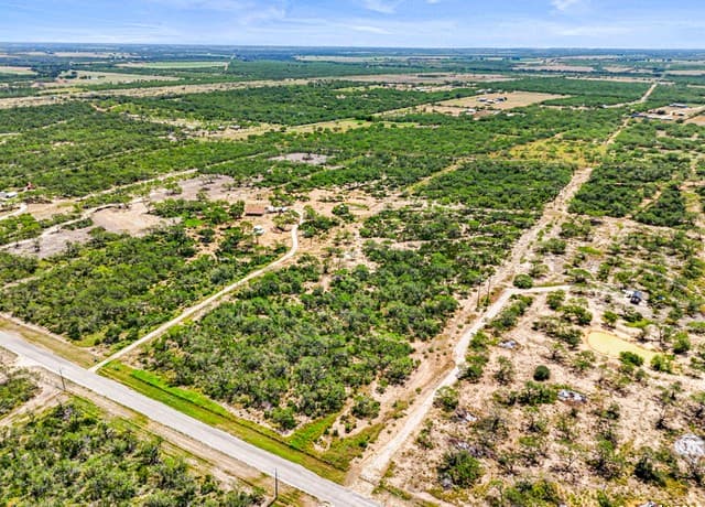 rental at 0 Pr Riley in Poteet, TX — photo 4