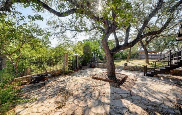 3-bedroom rental at 16827 Marlhead in Helotes, TX — photo 3