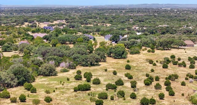 Home for sale at 532 Buckskin Trl in Bandera, TX — photo 2