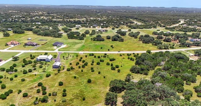 Home for sale at 532 Buckskin Trl in Bandera, TX — photo 4