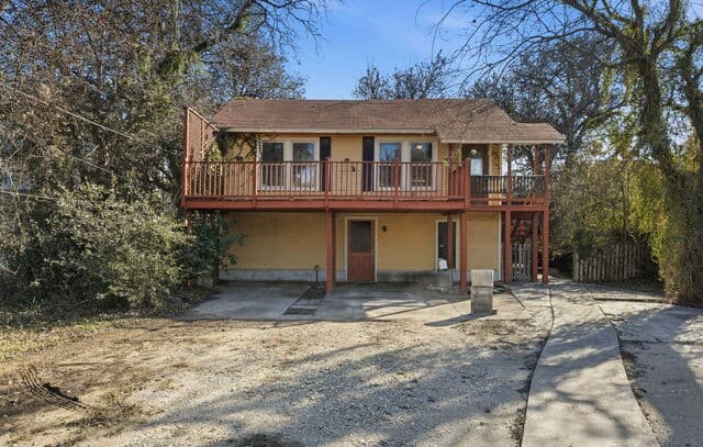 2-bedroom rental at 434 E Magnolia Ave in San Antonio, TX — photo 1