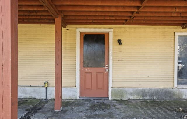 2-bedroom rental at 434 E Magnolia Ave in San Antonio, TX — photo 4