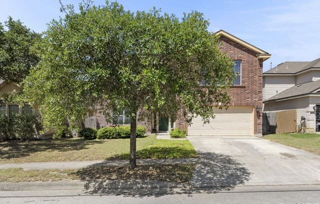 4-bedroom rental at 8747 Feather Trl in Helotes, TX — photo 4
