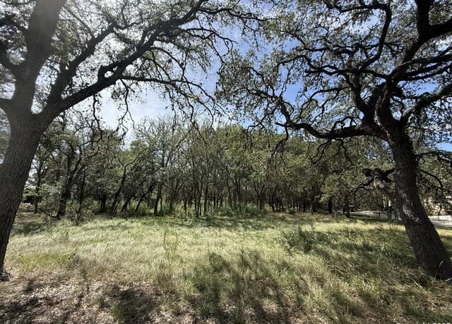 rental at 8403 Wild Wind Park in Garden Ridge, TX — photo 1