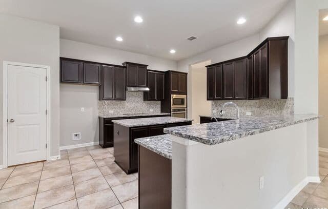 4-bedroom rental at 629 Cavan in Cibolo, TX — photo 3