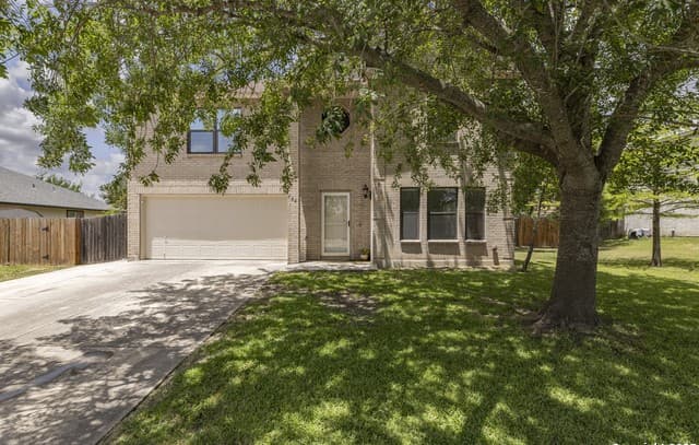 4-bedroom rental at 106 Lauren in Boerne, TX — photo 1
