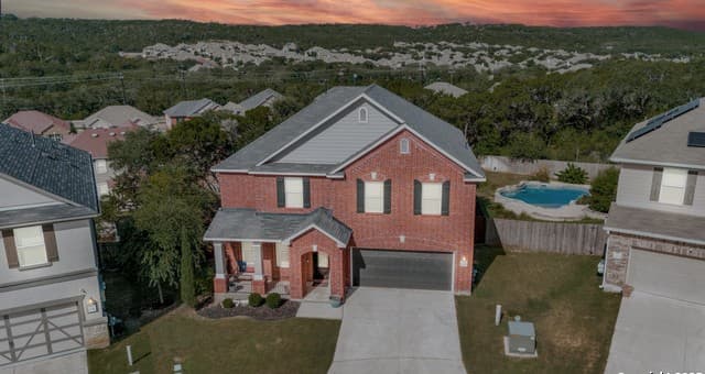 4-bedroom rental at 11330 Hill Top Bnd in Helotes, TX — photo 2