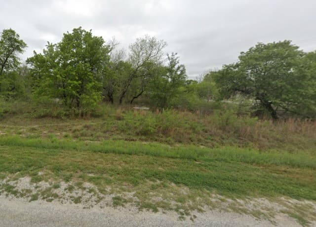 rental at 139 Red Fox in Poteet, TX — photo 1