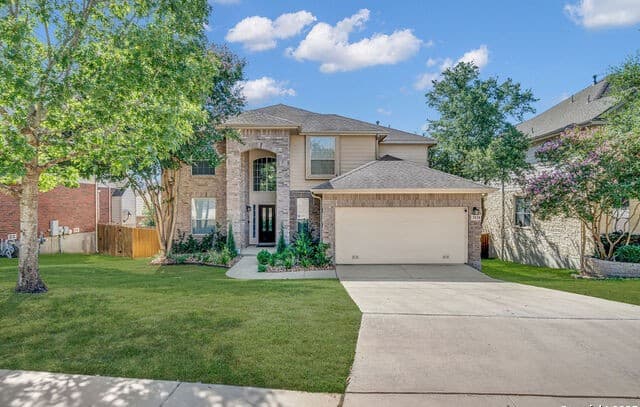 5-bedroom rental at 3134 Howling Wolf in San Antonio, TX — photo 2