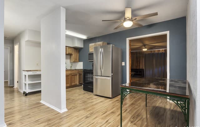 3-bedroom rental at 1125 91st in San Antonio, TX — photo 5