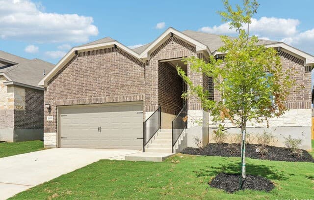 4-bedroom rental at 11459 Feather Vale in San Antonio, TX — photo 3
