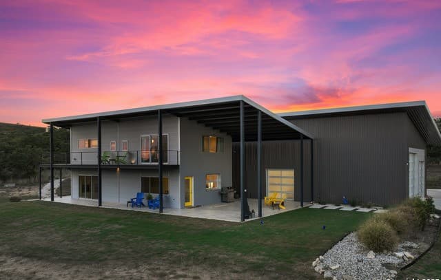 1-bedroom rental at 370 Gray Wolf in Blanco, TX — photo 1