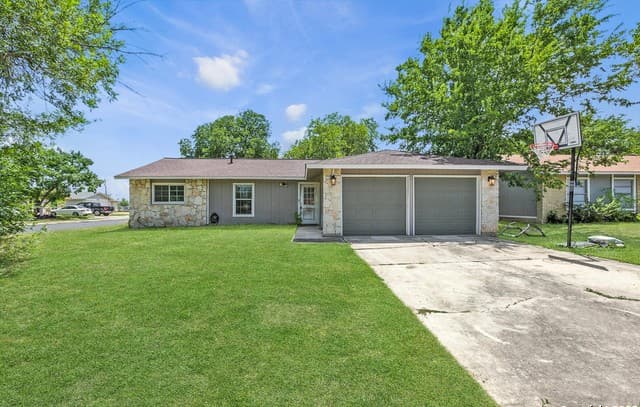 4-bedroom rental at 7354 Rubens in San Antonio, TX — photo 4