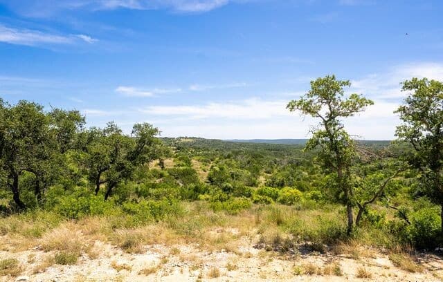 rental at 0 Grand Oaks in Hondo, TX — photo 4