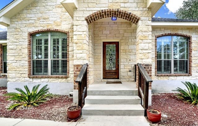3-bedroom rental at 162 Champions in La Vernia, TX — photo 3